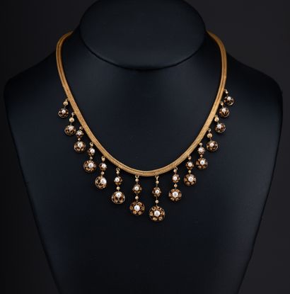 Charmant collier en or jaune 18k 750 millièmes...