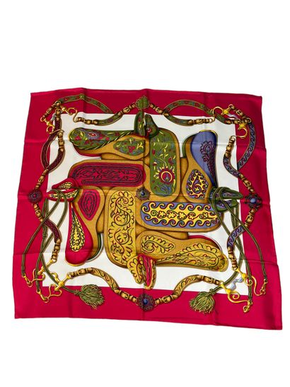 HERMES Paris Made in France
Carré en twill...