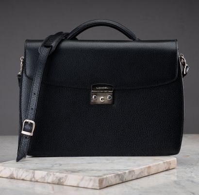 LANCEL
Porte-documents 36 cm en porc noir,...