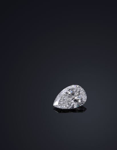 Diamant de taille poire de 3,92 carats, monté...