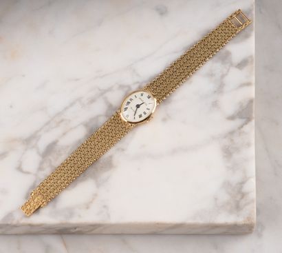 JEAN ÉTÉ 
Montre de dame en or jaune 18k...