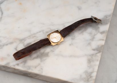 ZENITH
Montre de dame en or jaune 18k 750...