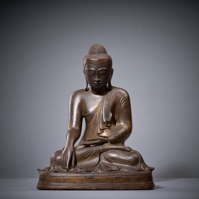 BIRMANIE, XIXe siècle
Grande statue de Bouddha...
