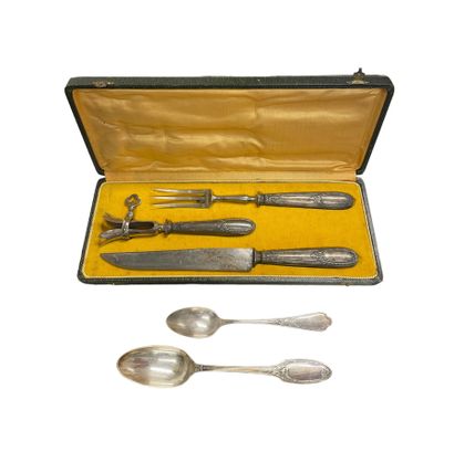 Silver-plated lot including:
- CHRISTOFLE...