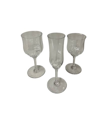 BACCARAT
Modèle Capri 
Partie de service...