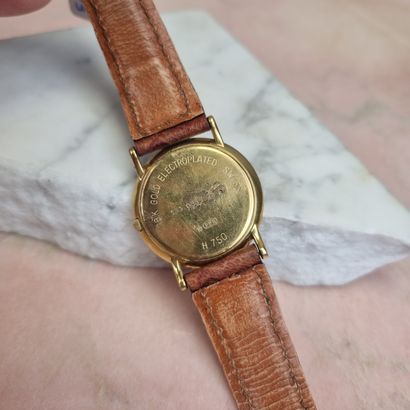 ETERNA
Gold-plated dress watch with quartz...