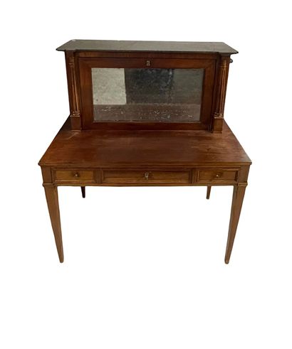 Petit bureau secrétaire en acajou ouvrant...