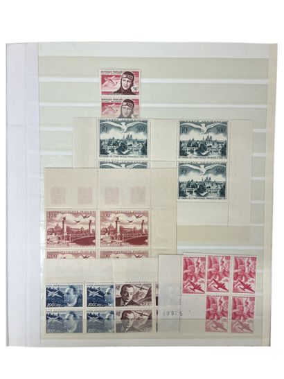 FRANCE: Collection en 1 album de timbres...