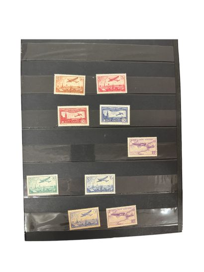 FRANCE : collection de timbres dans 5 albums...