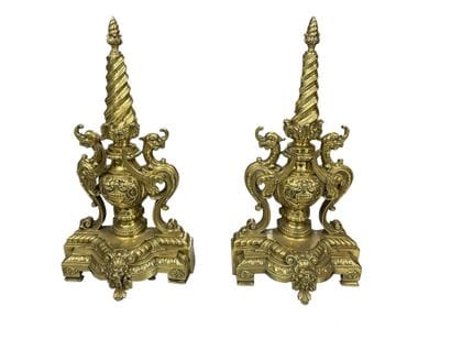 Paire de chenets en bronze doré ciselé de...