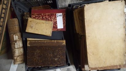 Double set of books containing :
Antique...