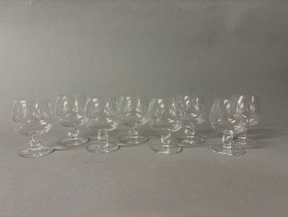 DAUM
Modèle Beaune
Ensemble de huit verres...