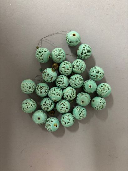 An accidental necklace featuring partially...