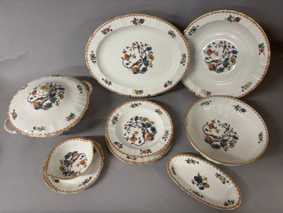 L.BERNARDAUD, Limoges
Modèle Vieux Rouen
Partie...