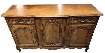 Buffet provençal en bois naturel sculpté...
