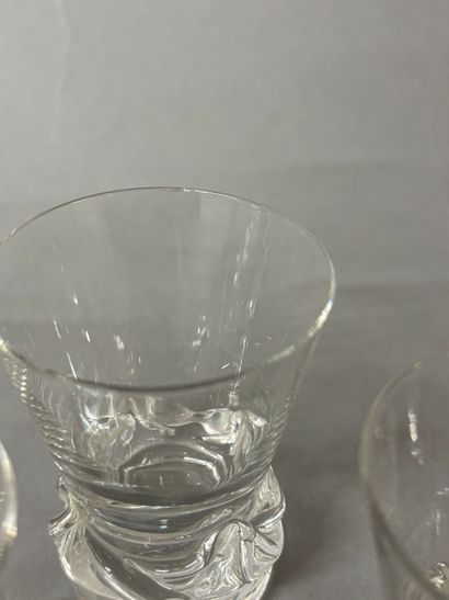 DAUM
Modèle Sorcy
Huit verres à liqueur en...