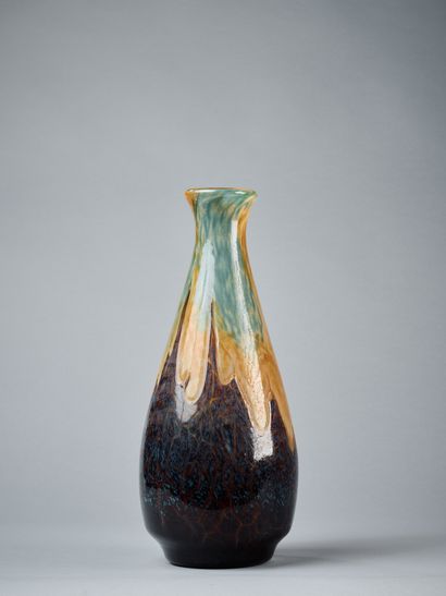 DAUM Nancy
Vase en verre multicouches de...