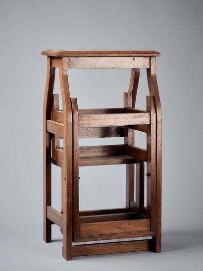 Escabeau dit de bibliothèque en bois naturel...