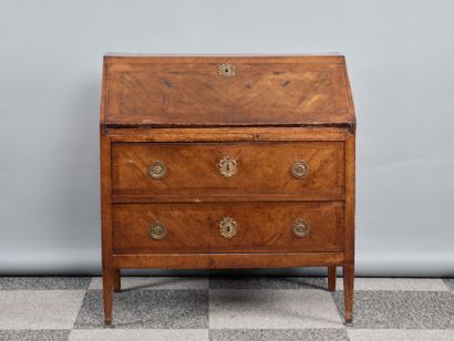 Commode scribanne en bois de placage ouvrant...