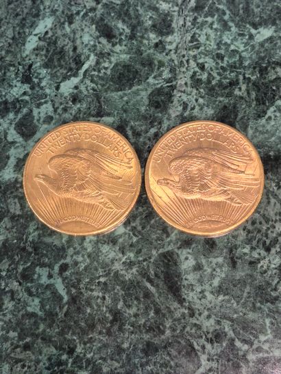 Lot de deux pièces de 20 dollars américains...
