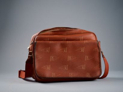 Louis VUITTON America's Cup
Sac 36cm en toile...