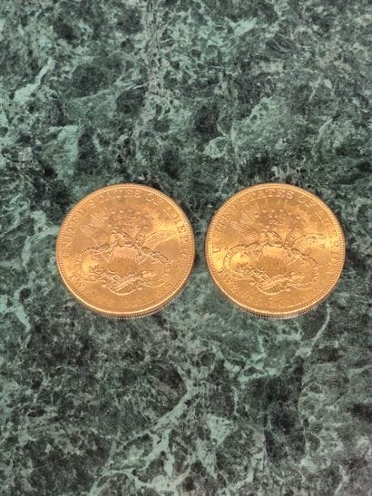 Lot de deux pièces de 20 dollars américains...