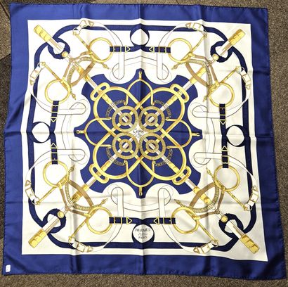 HERMES
Pellier
Eperon d'or
Foulard en soie...