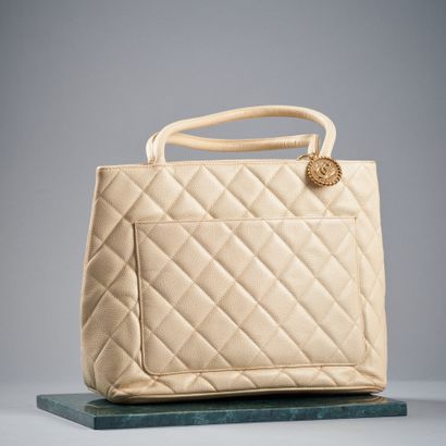 CHANEL circa 1994
Sac 