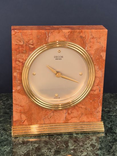 SEIKO
Marble and gilt metal desk clock
Silvered...