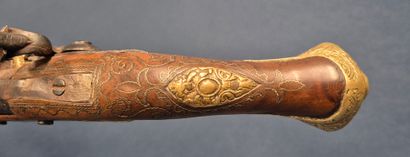 Pistolet à silex, travail oriental de qualité...