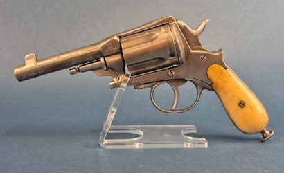 Fort révolver type Gasser 5 coups calibre...
