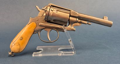 Fort révolver type Gasser 5 coups calibre...
