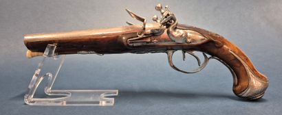 Pistolet à silex à canon double en table,...