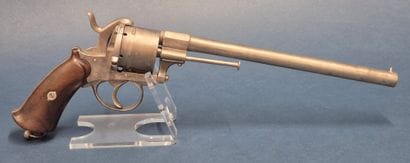 Revolver à percussion à broche système Lefaucheux....