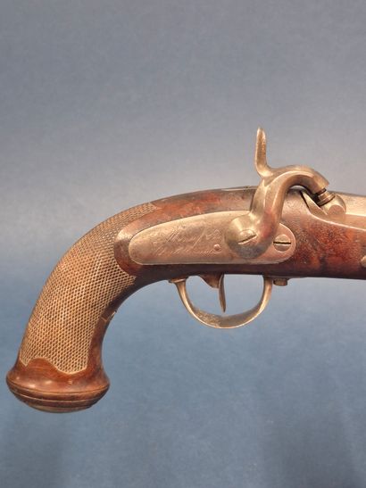 Pistolet à percussion d'Officiers de Gendarmerie...