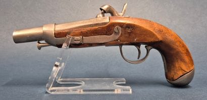 Pistolet type Gendarmerie modèle 1822 T à...