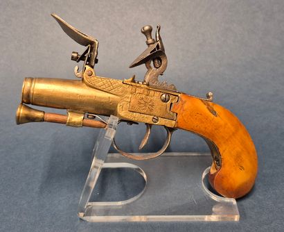 Pistolet à coffre à silex, carcasse et canon...