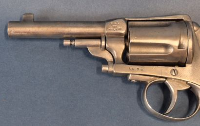 Fort révolver type Gasser 5 coups calibre...
