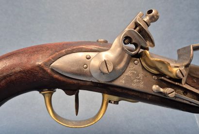 Pistolet réglementaire de cavalerie modèle...