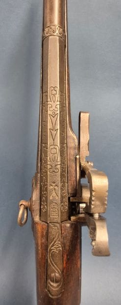 Réplique moderne d'un pistolet à rouet. Canon...