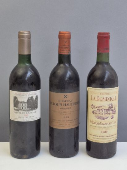 12 bottles BORDEAUX DIVERS 2 bottles Château...