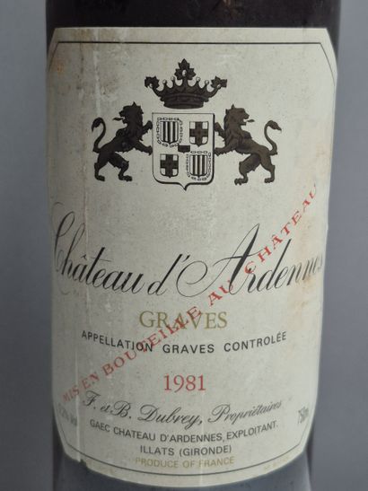 12 bottles Château d'ARDENNES 1981 - Graves...