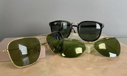 RAY BAN
Trois paires de lunettes de soleil...
