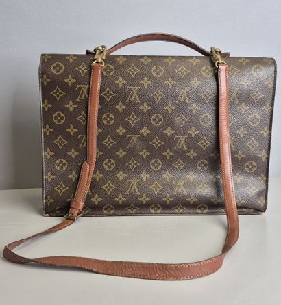 LOUIS VUITTON
Circa 1990
Ambassadeur