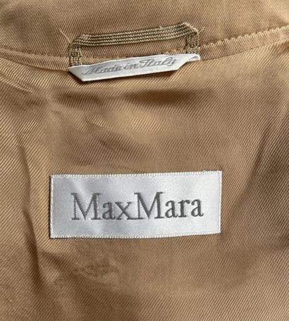Max MARA 
Made in Italy
Veste safari en toile...