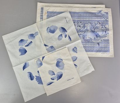 HERMES Paris made in France
Lot comprenant...