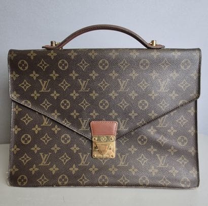 LOUIS VUITTON
Circa 1990
Ambassadeur