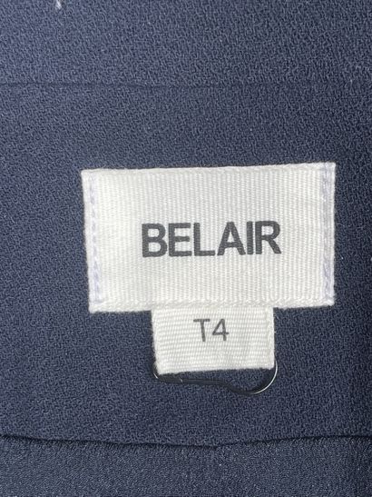 Van LAACK
Veste en laine grise.
Taille 40
ON...