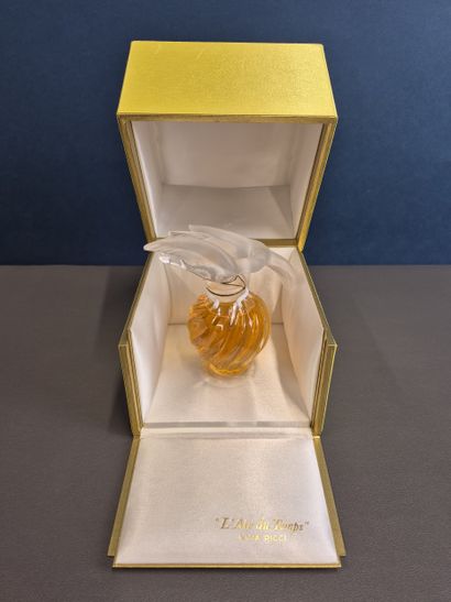 NINA RICCI. L'AIR DU TEMPS. En coffret d'origine,...