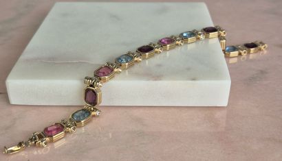 Nina RICCI 
Bracelet d'inspiration joaillerie...